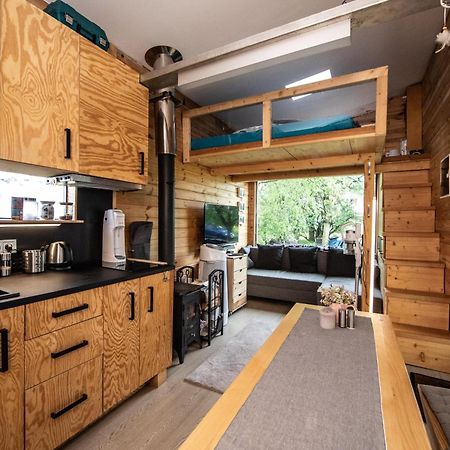 Tiny House - Chatka V Rezi U Prahy Husinec  Luaran gambar